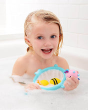 Load image into Gallery viewer, Catch &amp; Grab Bath Toy 2Y+
