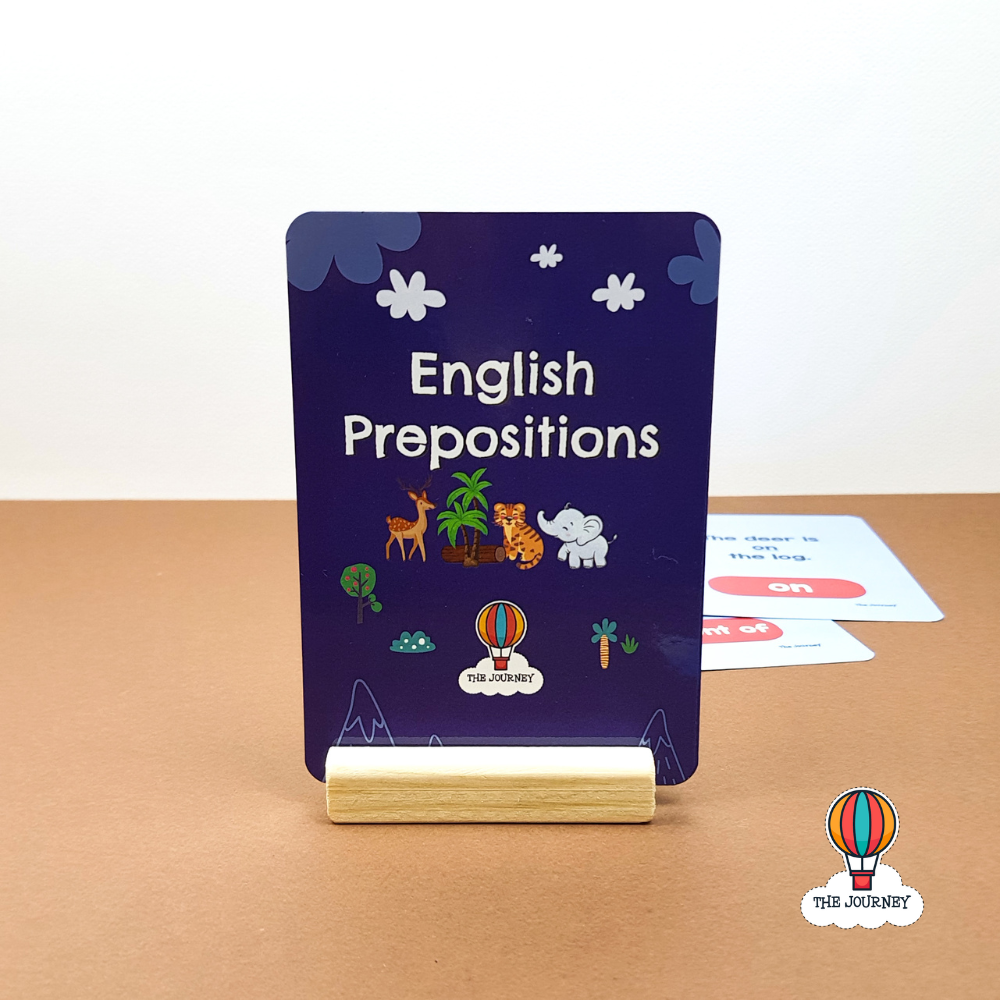 حامل بطاقات خشبي صغير